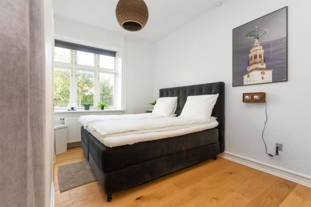 5 Min Fra Banegarden - Plads Til 4-Personer Apartment อัลบอร์ ภายนอก รูปภาพ