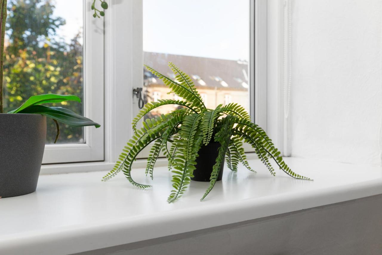 5 Min Fra Banegarden - Plads Til 4-Personer Apartment อัลบอร์ ภายนอก รูปภาพ