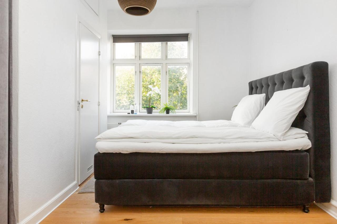 5 Min Fra Banegarden - Plads Til 4-Personer Apartment อัลบอร์ ภายนอก รูปภาพ