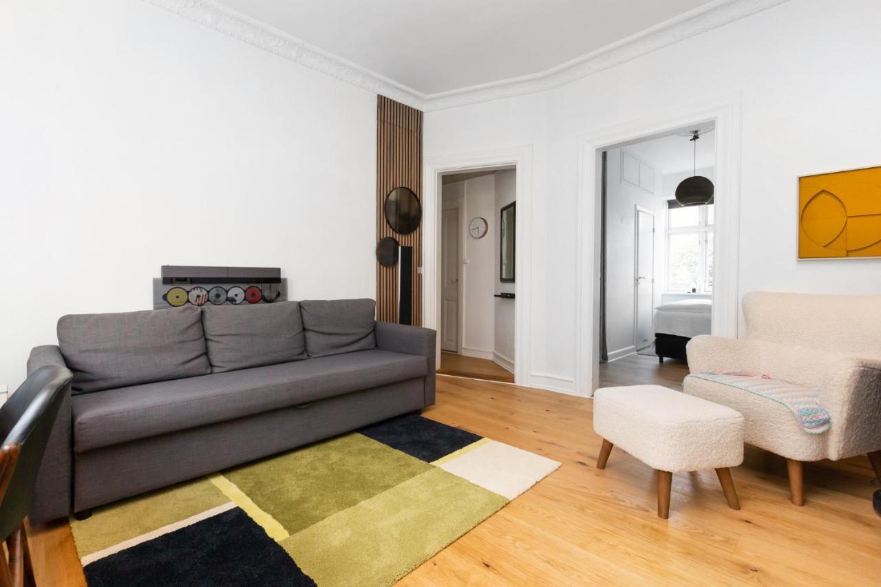 5 Min Fra Banegarden - Plads Til 4-Personer Apartment อัลบอร์ ภายนอก รูปภาพ